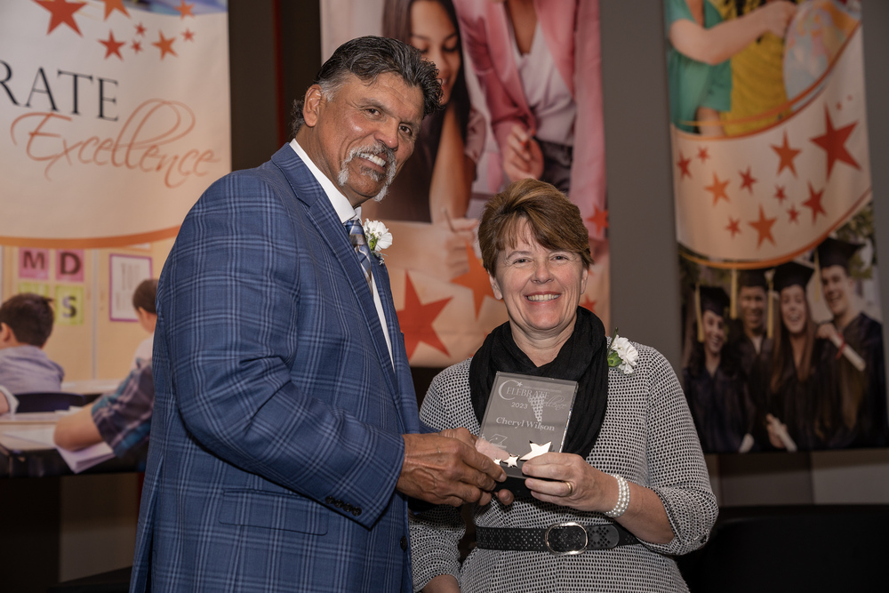 Picture of Cheryl Wilson and Anthony Munoz
